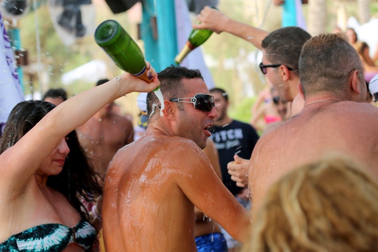 Edde Sands Champagne Shower